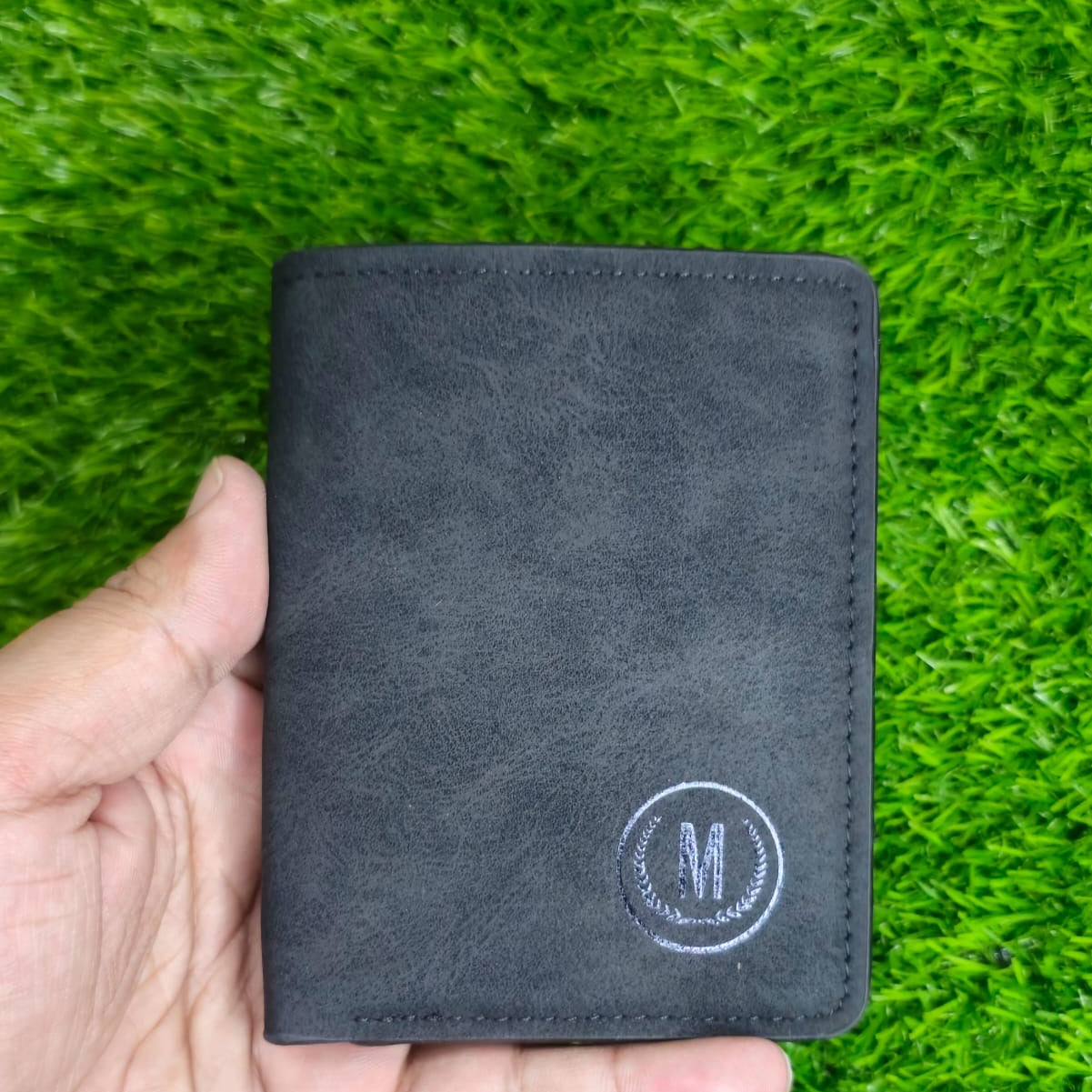 Men’s Leather Wallet – Slim Bifold Card Holder Wallet for Men Stylish & Durable Cash Wallet